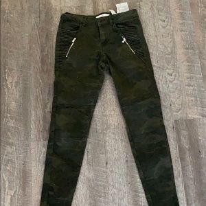 Zara jeans  size 4 or 26